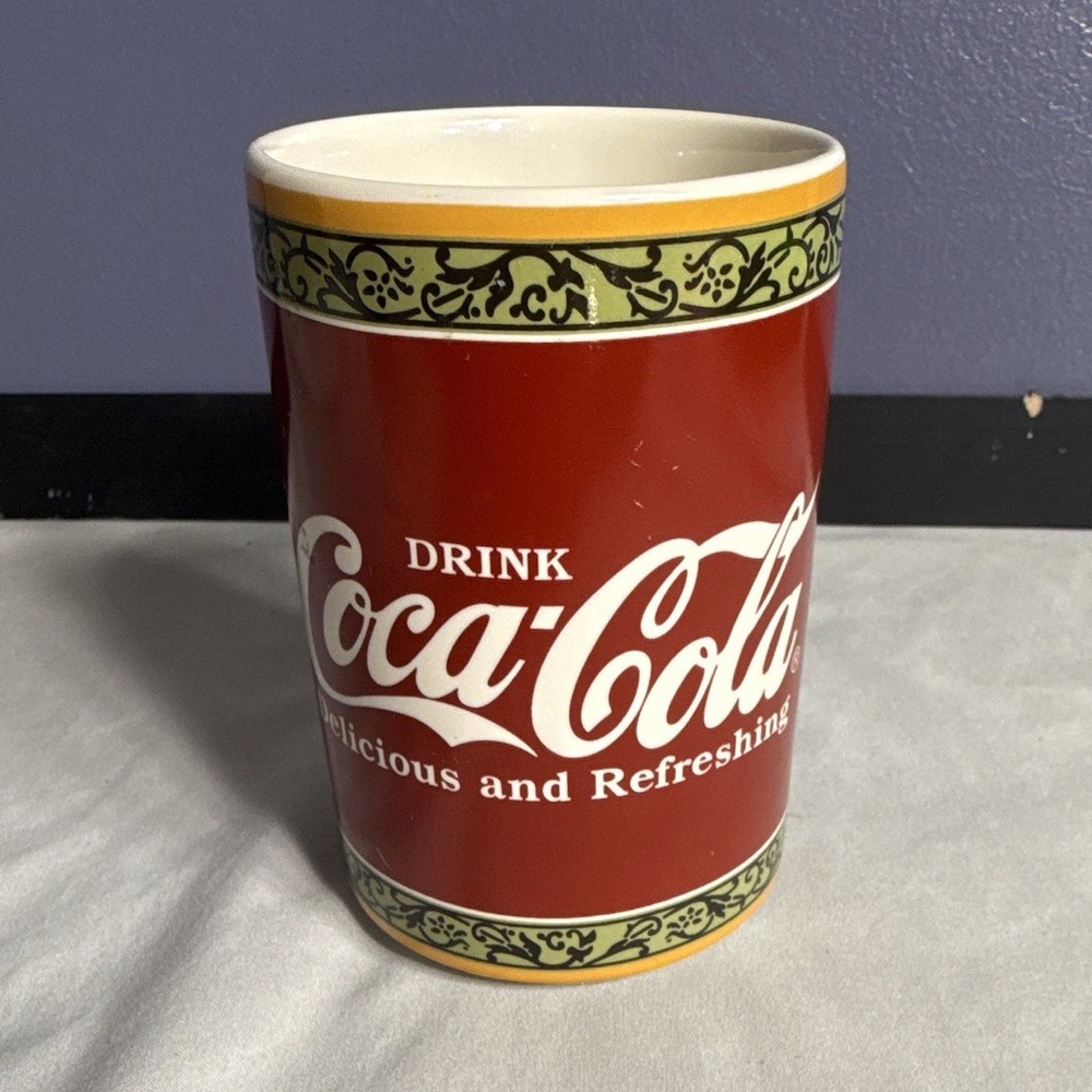 Coca-Cola‎ Advertising Ceramic Cup Red "Delicious and Refreshing" 5¢ Logo